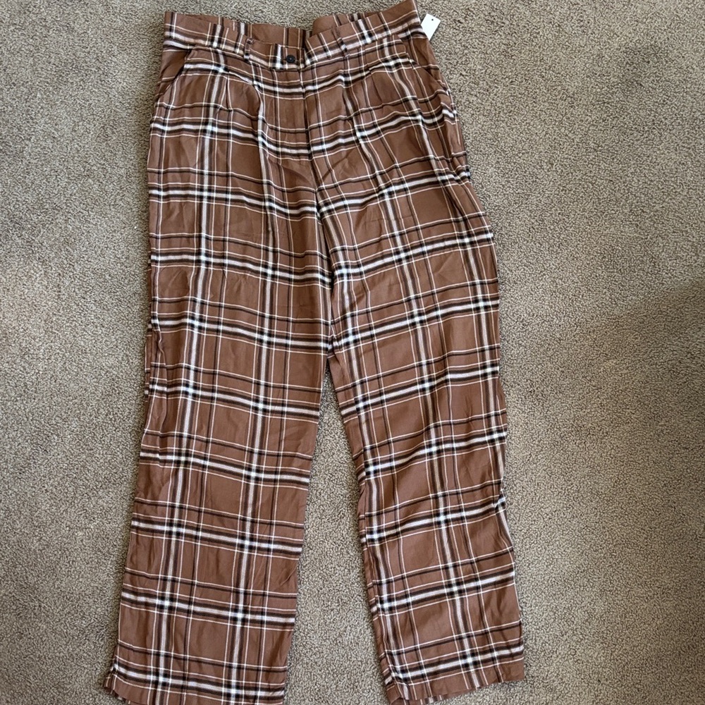 No Boundaries Brown Checkered Pants